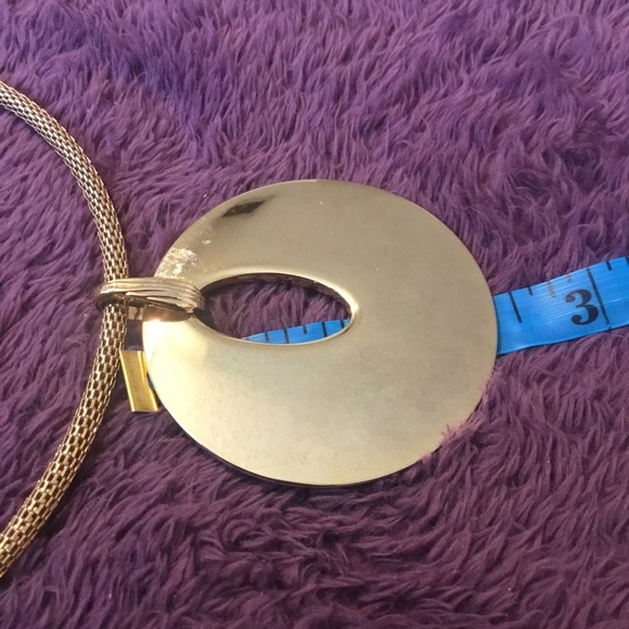 Beautiful New Large Gold High Polished Round Disk Adjustable Necklace - Picture 6 of 8